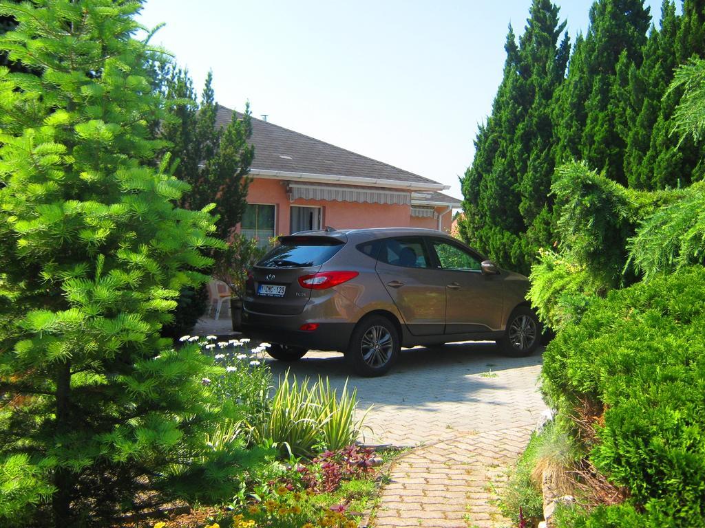 Feszek Apartmanhaz Vonyarcvashegy Dış mekan fotoğraf