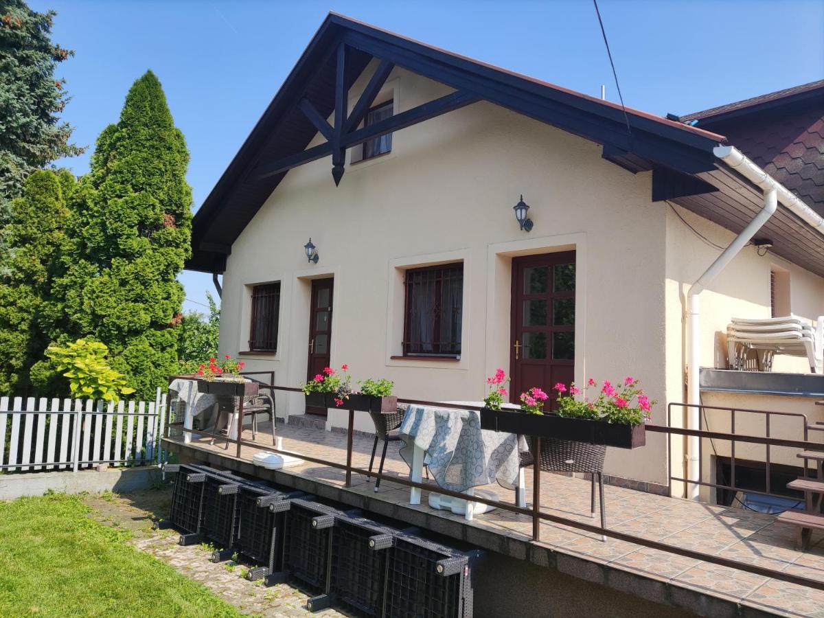 Feszek Apartmanhaz Vonyarcvashegy Dış mekan fotoğraf