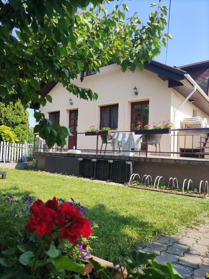 Feszek Apartmanhaz Vonyarcvashegy Dış mekan fotoğraf